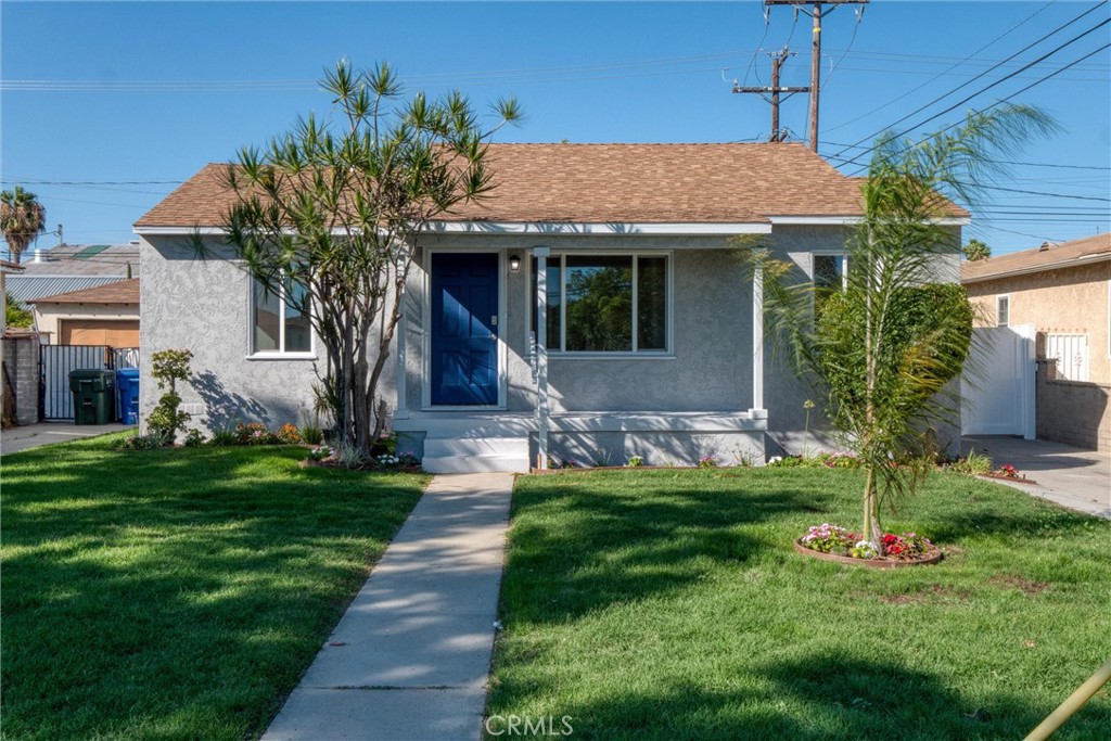 8237 Arnett — photo
