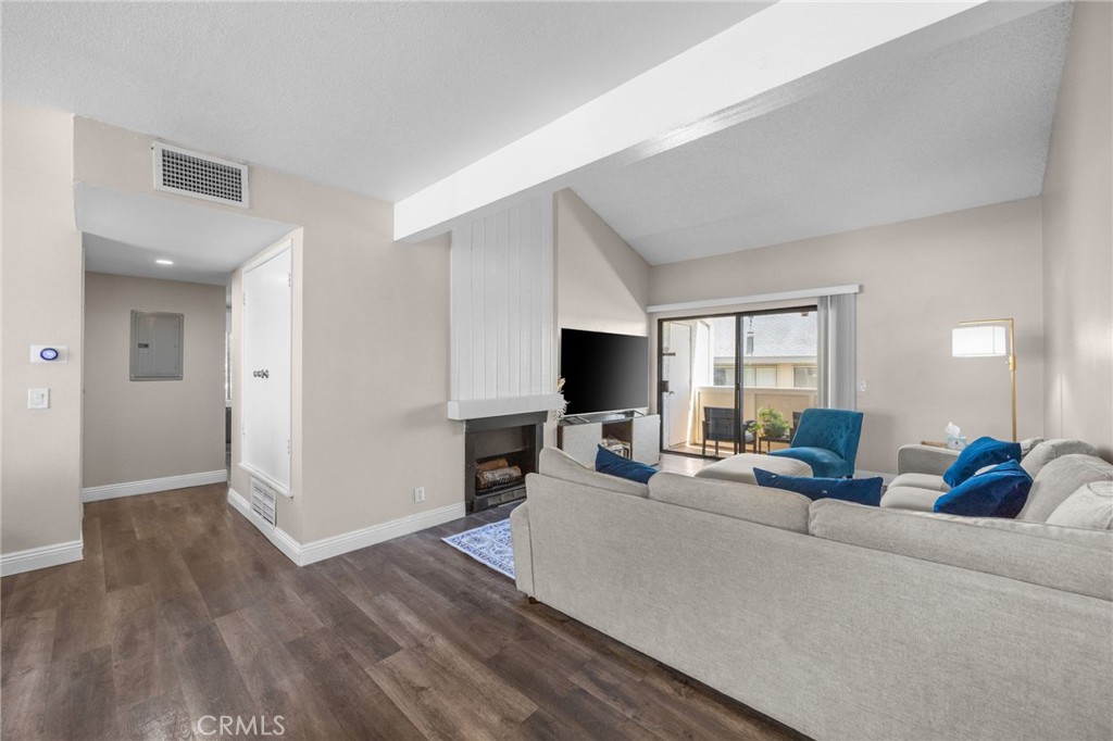 1042 E La Habra Boulevard 227 — photo