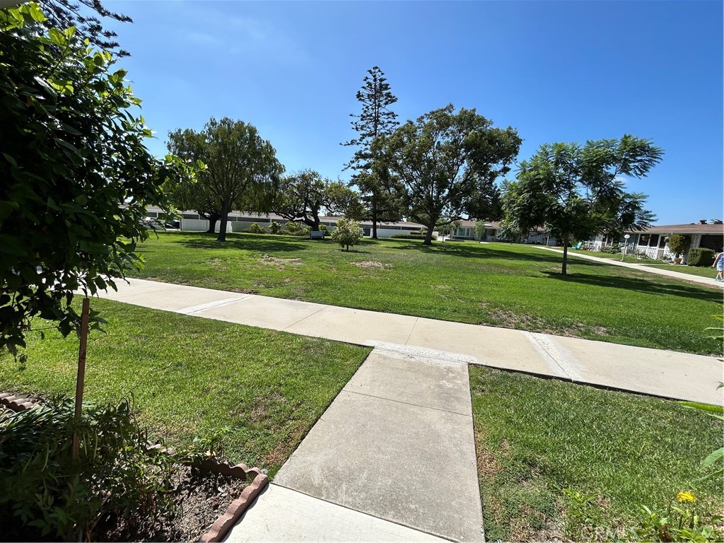 13751 Saint Andrews 35J — photo