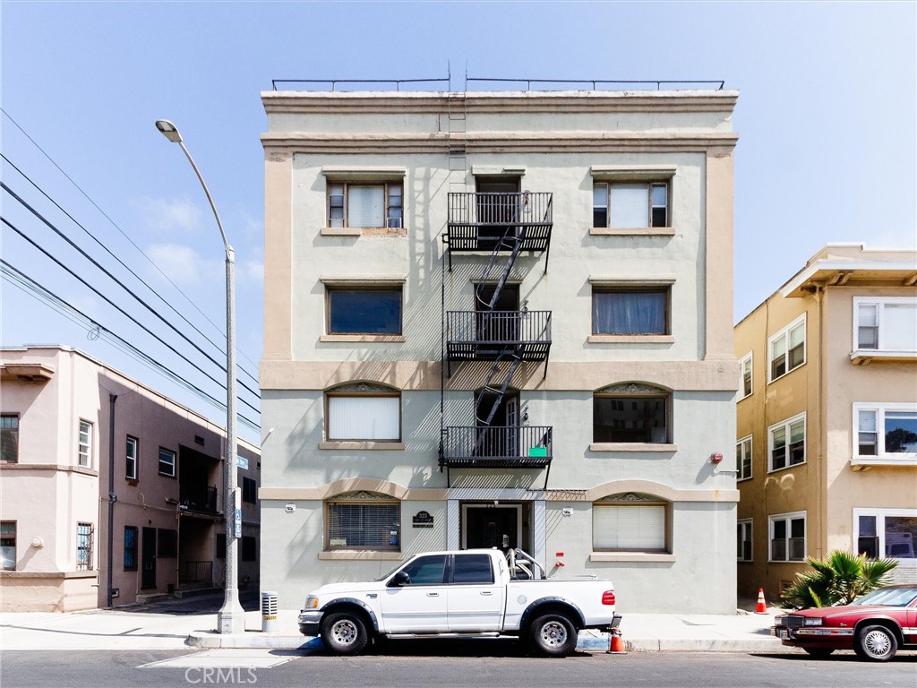 323 W 4th. Unit 101 101 — photo