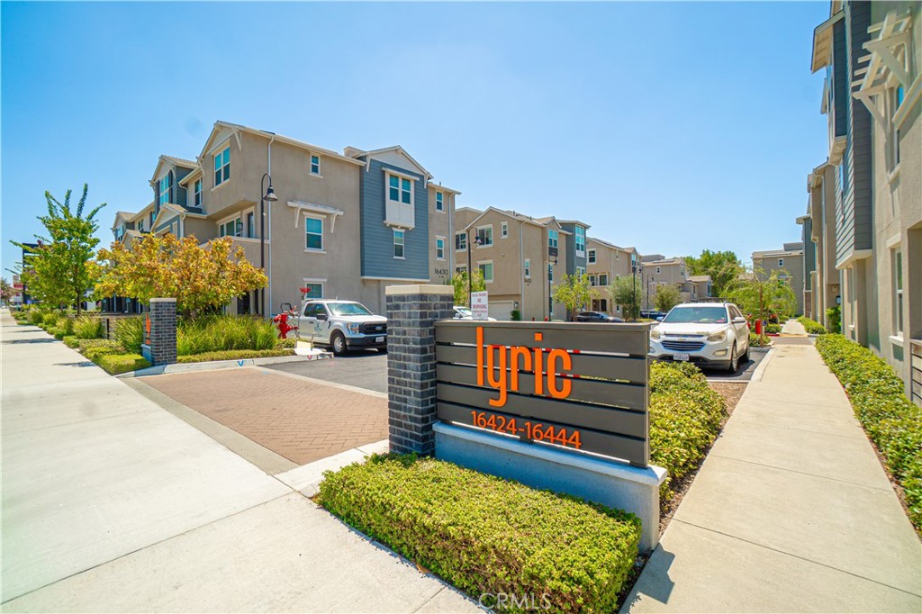 16434 Whittier #6 Boulevard — photo
