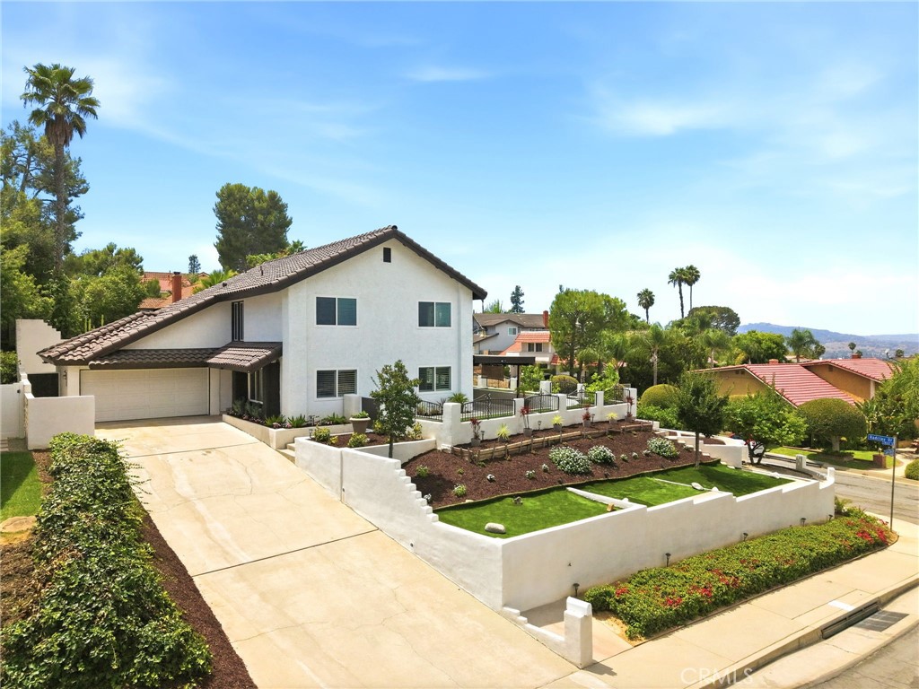 20400 Lake Canyon Drive — photo