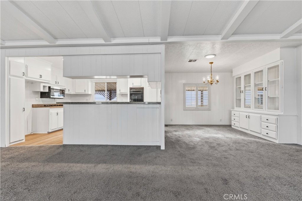 5200 Irvine Blvd. 116 — photo