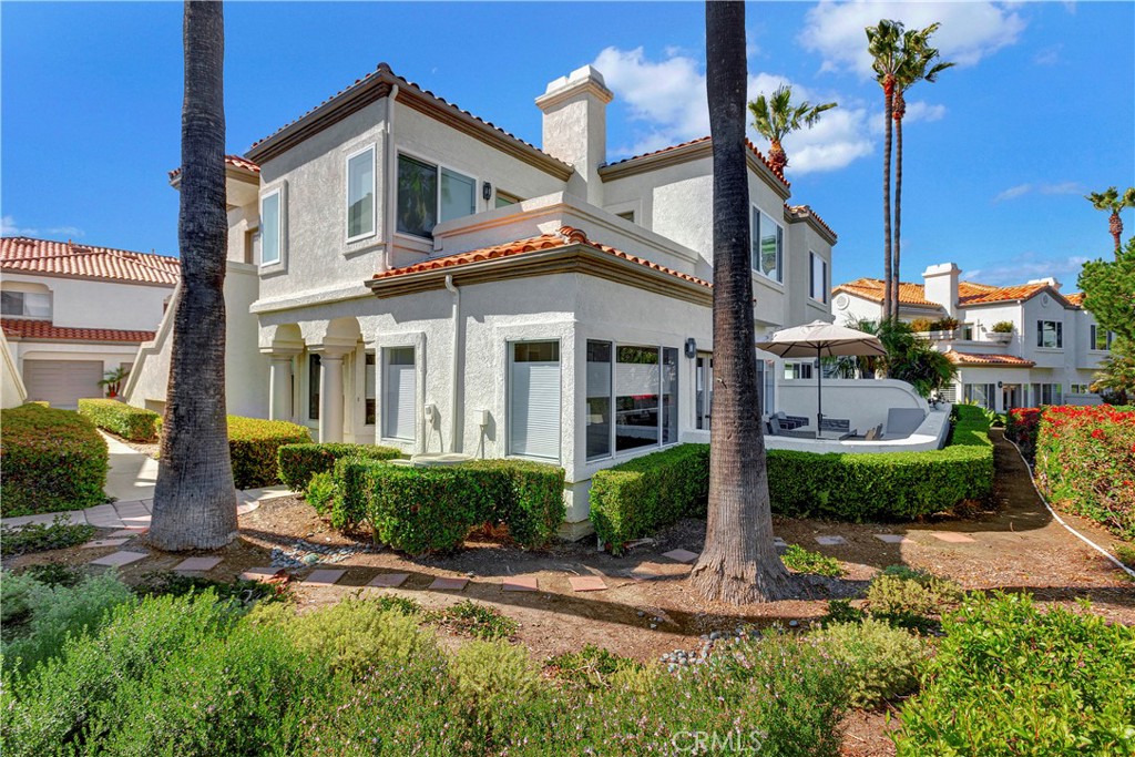 18 Tennis Villas — photo