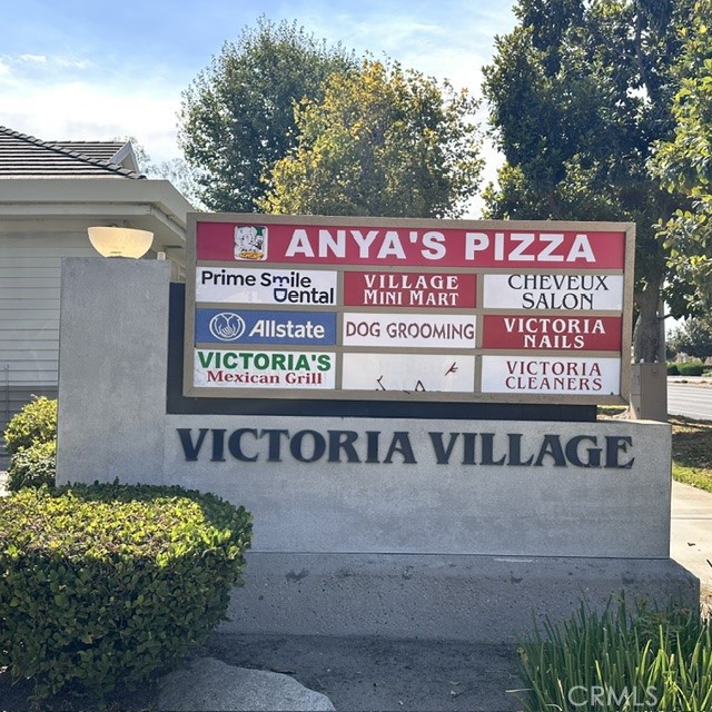 7270 Victoria Park Lane 3C — photo