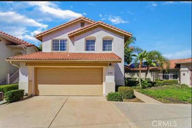 200 River Rock Court — photo