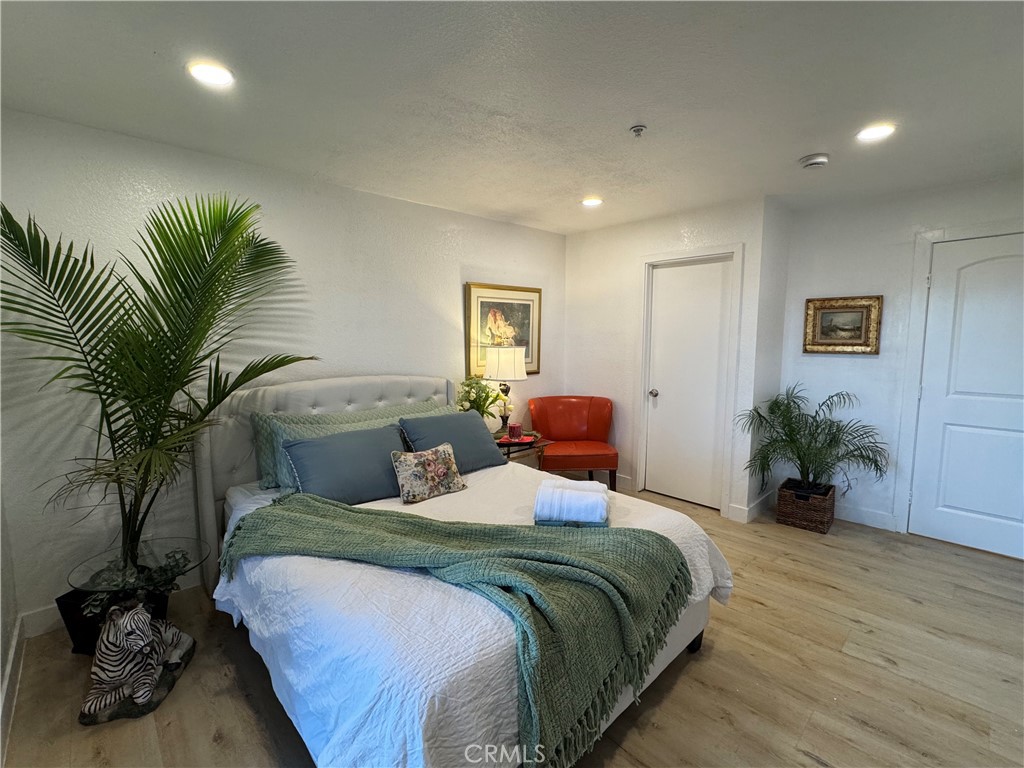 8514 E Baker Hill Road B — photo