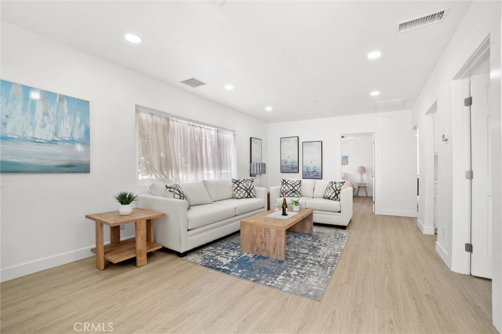 701 N Gaffey Place — photo
