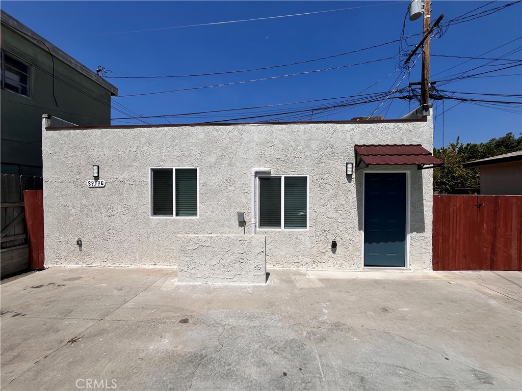 8939 Elizabeth E — photo