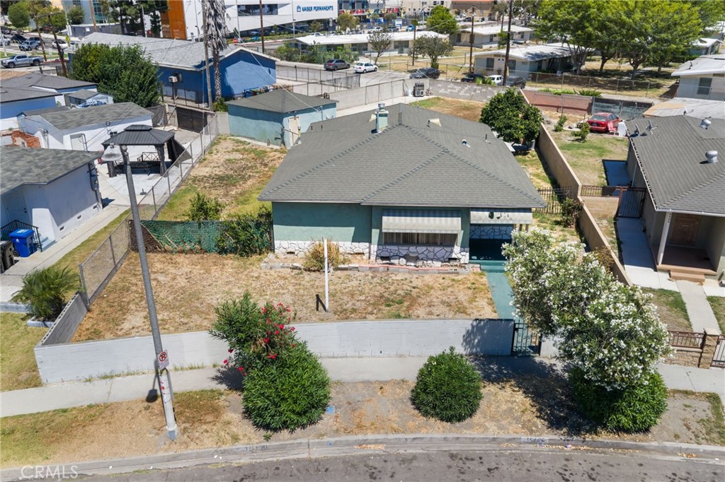 10400 Mary Avenue — photo