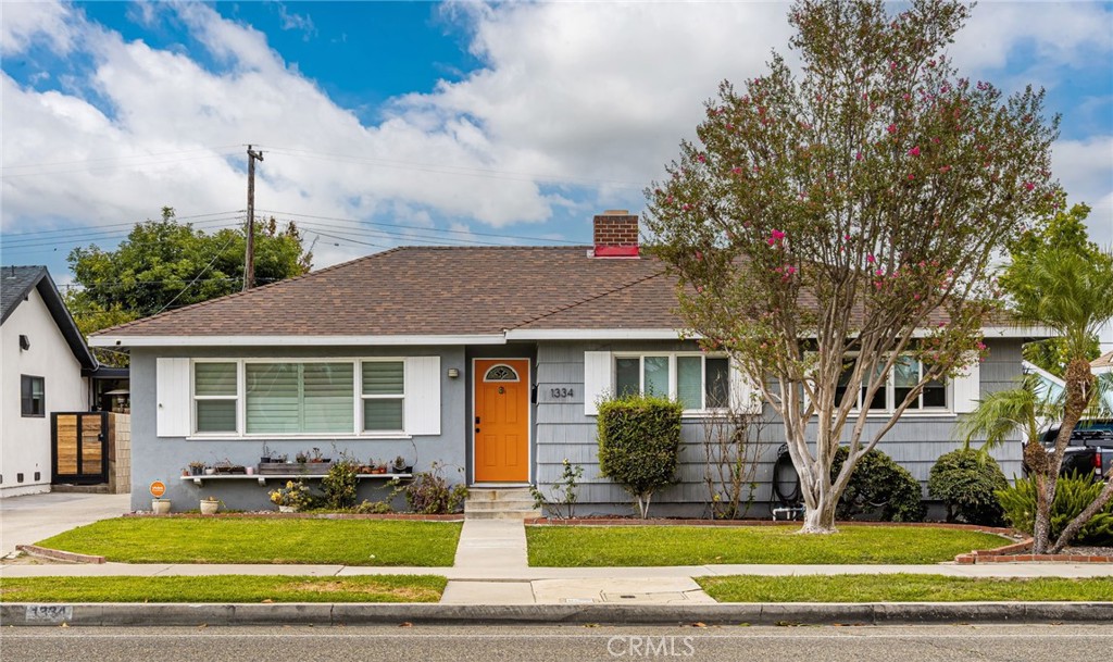 1334 E Collins — photo