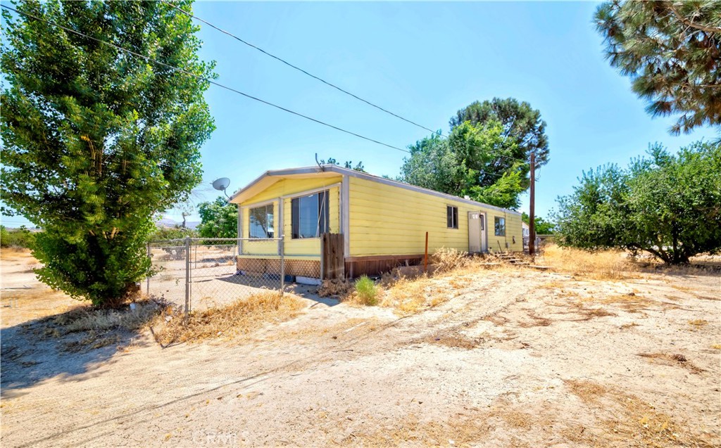 4190 Nielson Road — photo