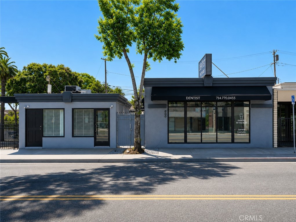 504 S Harbor — photo