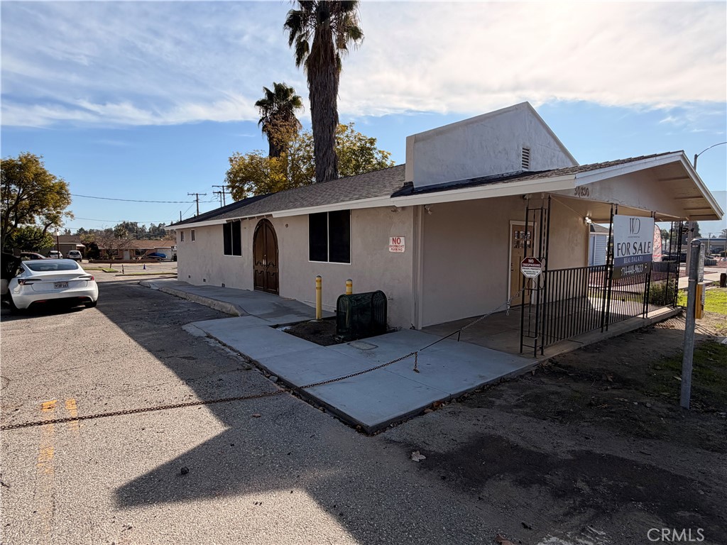 30830 Riverside Drive — photo
