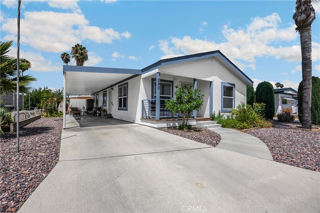 590 San Mateo Circle — photo
