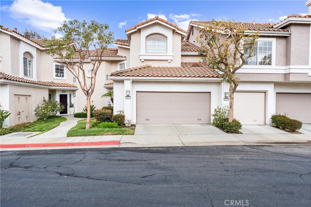 1037 S Daybreak Court — photo