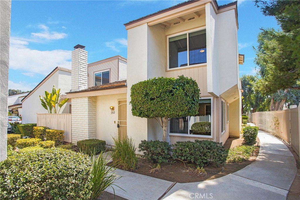 350 Mountain Court — photo