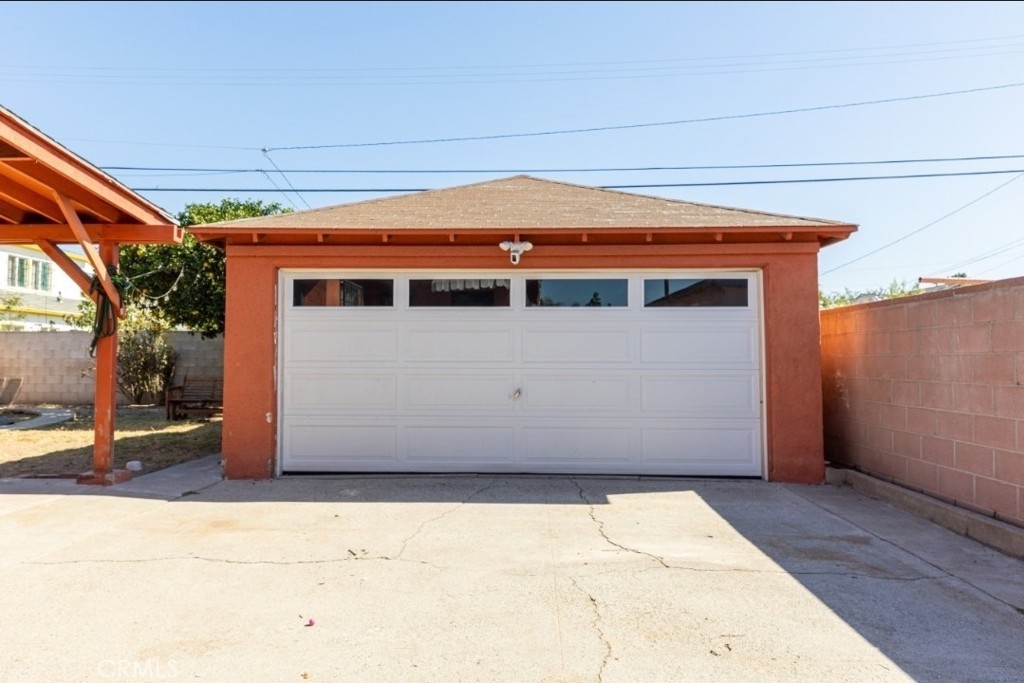 5421 Repetto — photo