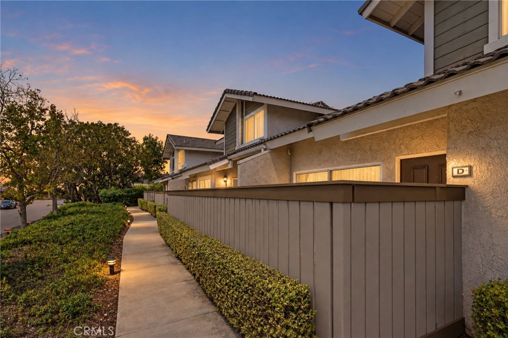 1109 Golden Springs Drive D — photo