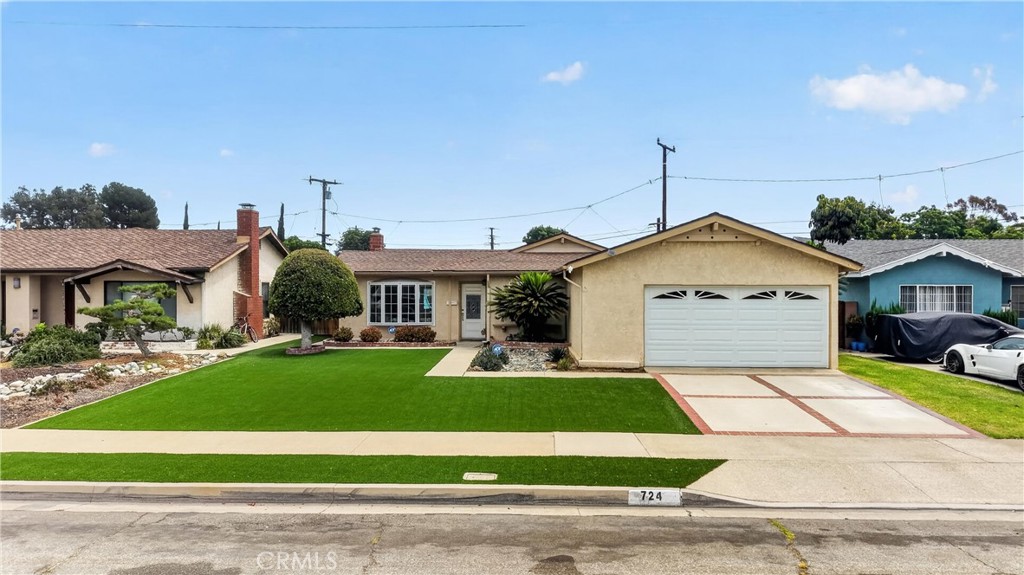 724 N Sanchez Street — photo