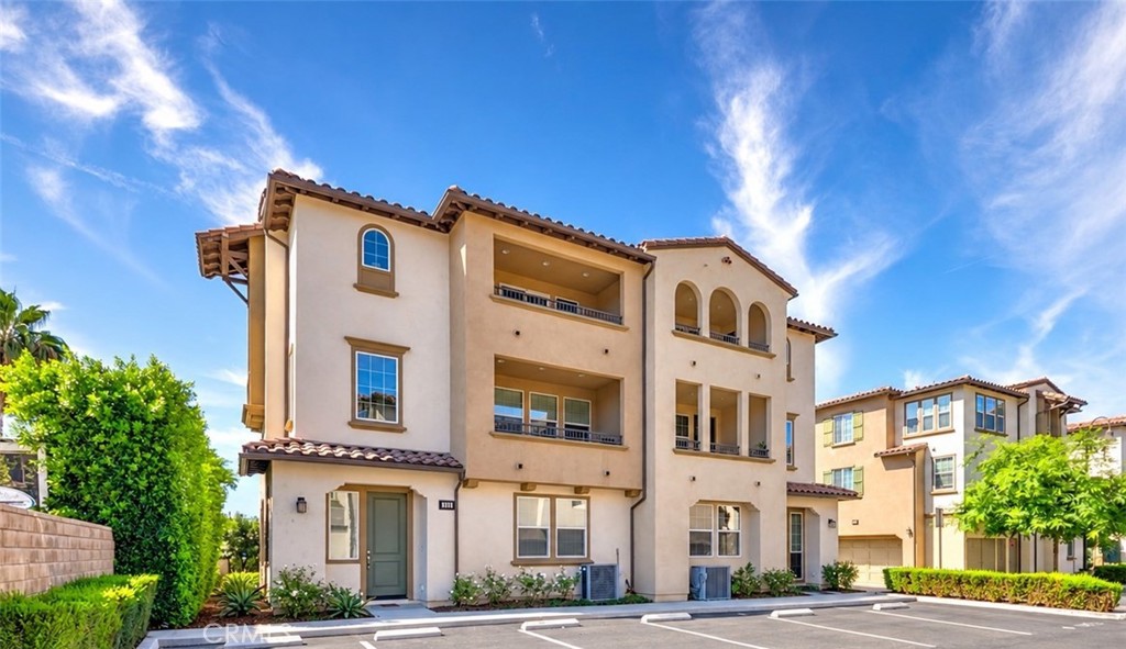 1220 W. La Habra Blvd. — photo