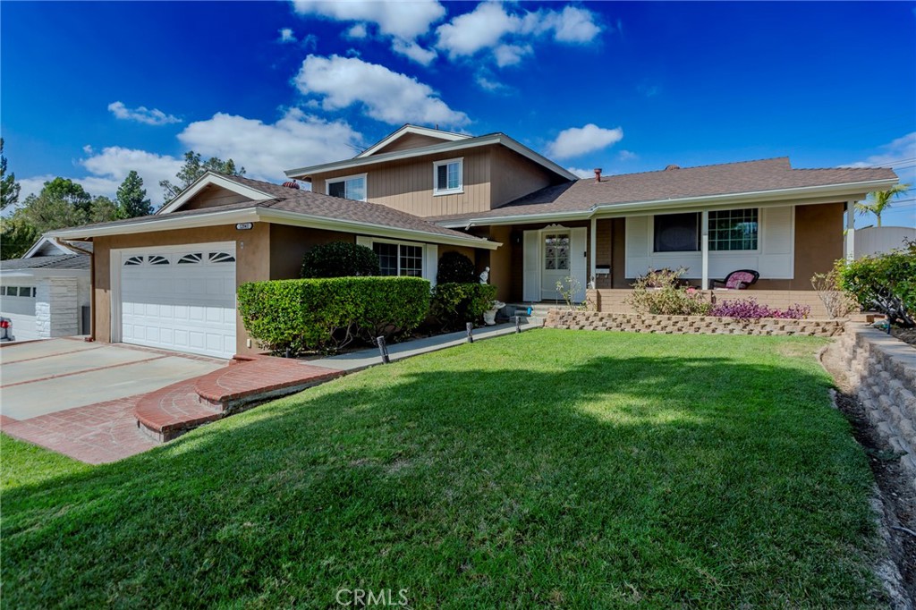 12041 Mayes Drive — photo
