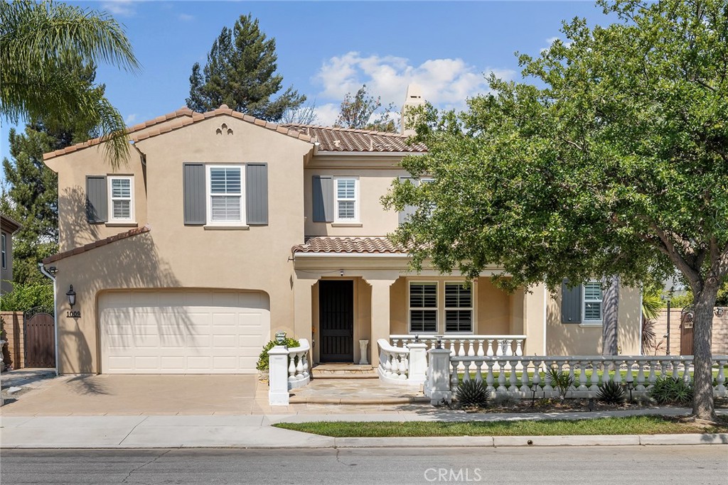 1009 Newhall — photo