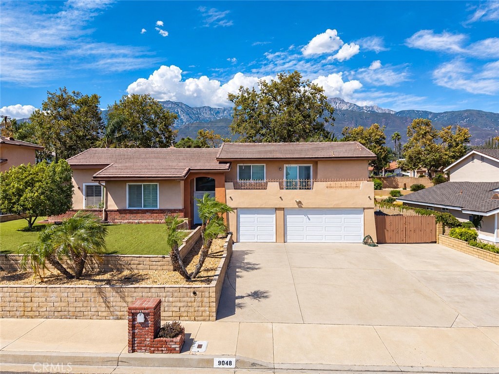 9048 Regency Way — photo