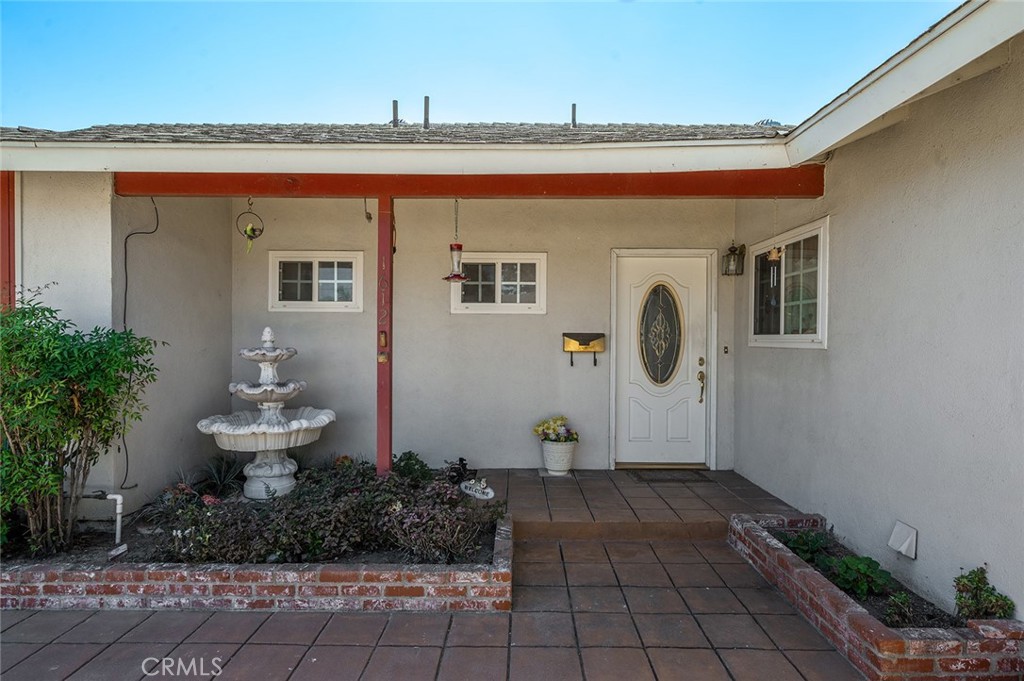 1612 E Riverview Avenue, Orange, CA 92865 — photo 2