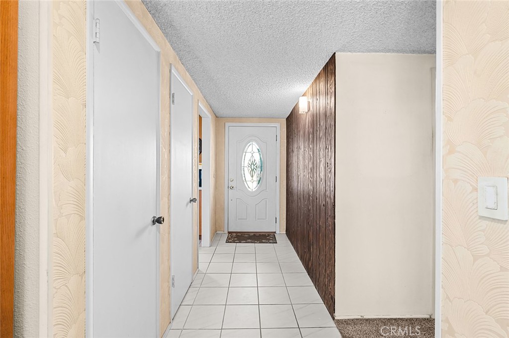 1612 E Riverview Avenue, Orange, CA 92865 — photo 3