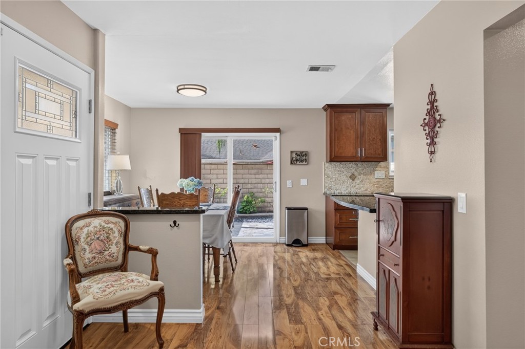111 E Palmdale, Orange, CA 92865 — photo 2