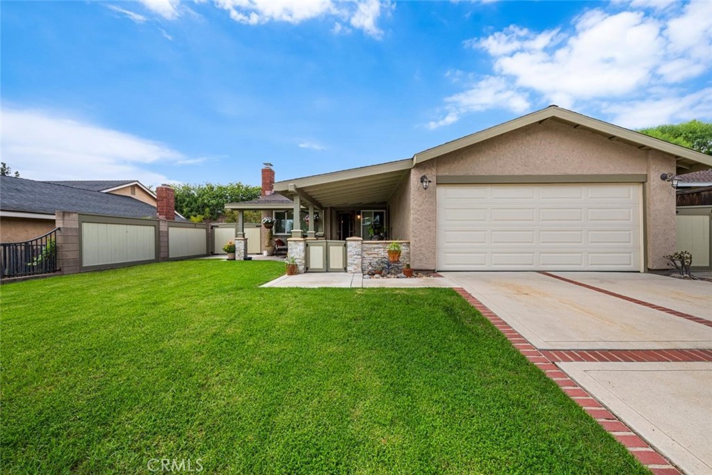 15738 Shantung — photo
