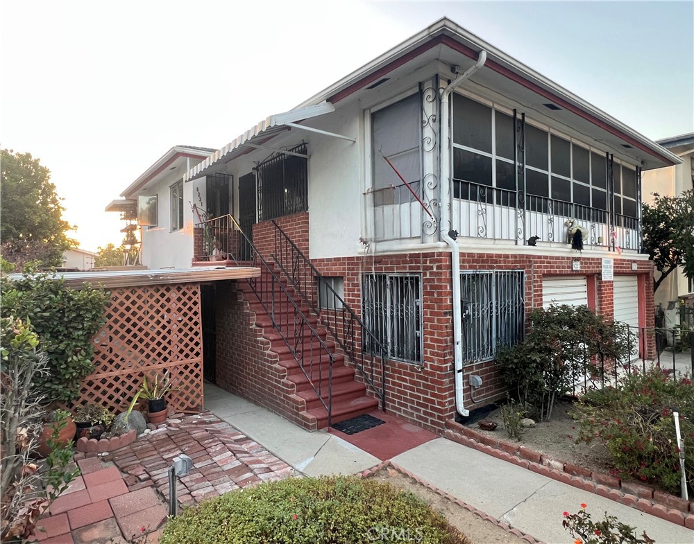 6231 Greenleaf Avenue C — photo