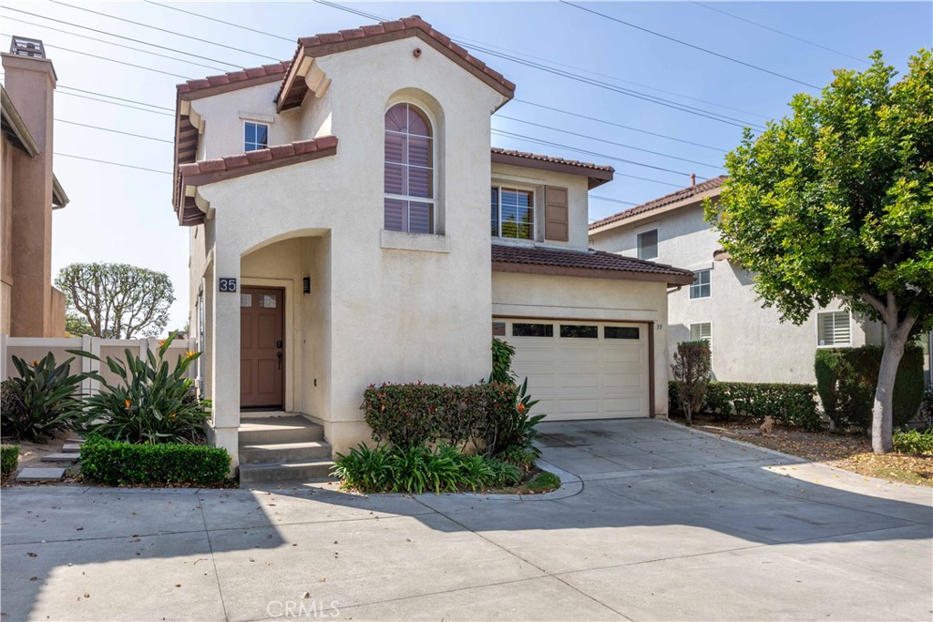 35 Juniper Court — photo