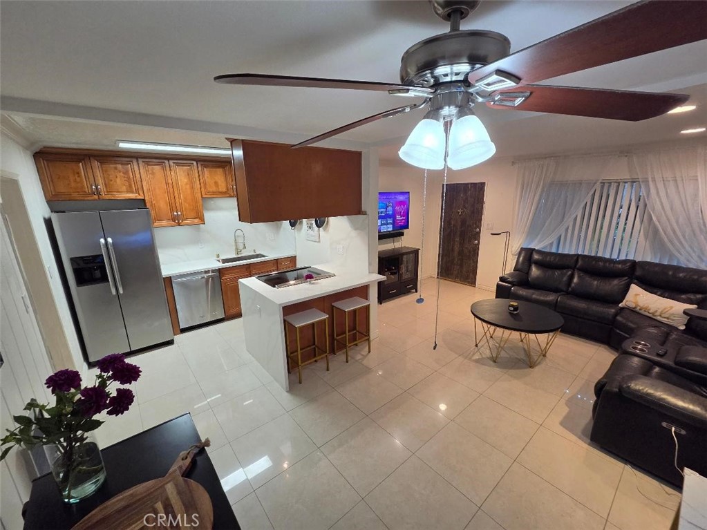 1010 W Macarthur Boulevard 77 — photo