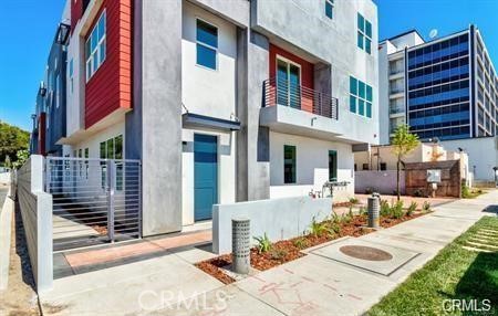8117 2nd 101 — photo