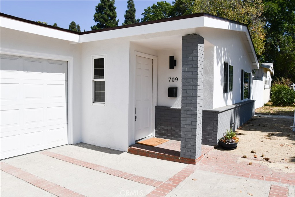 709 W Palm — photo