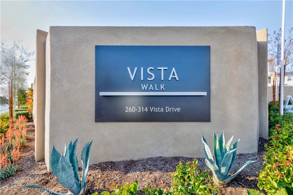 306 Vista Drive 103 — photo