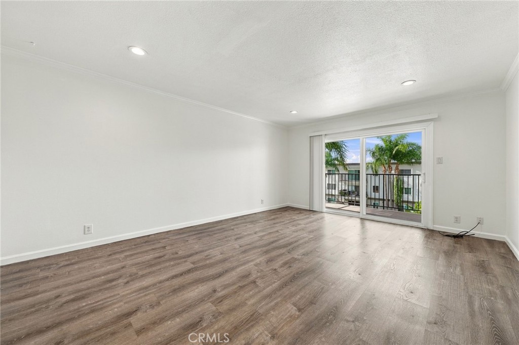 400 N Acacia Unit D34 — photo
