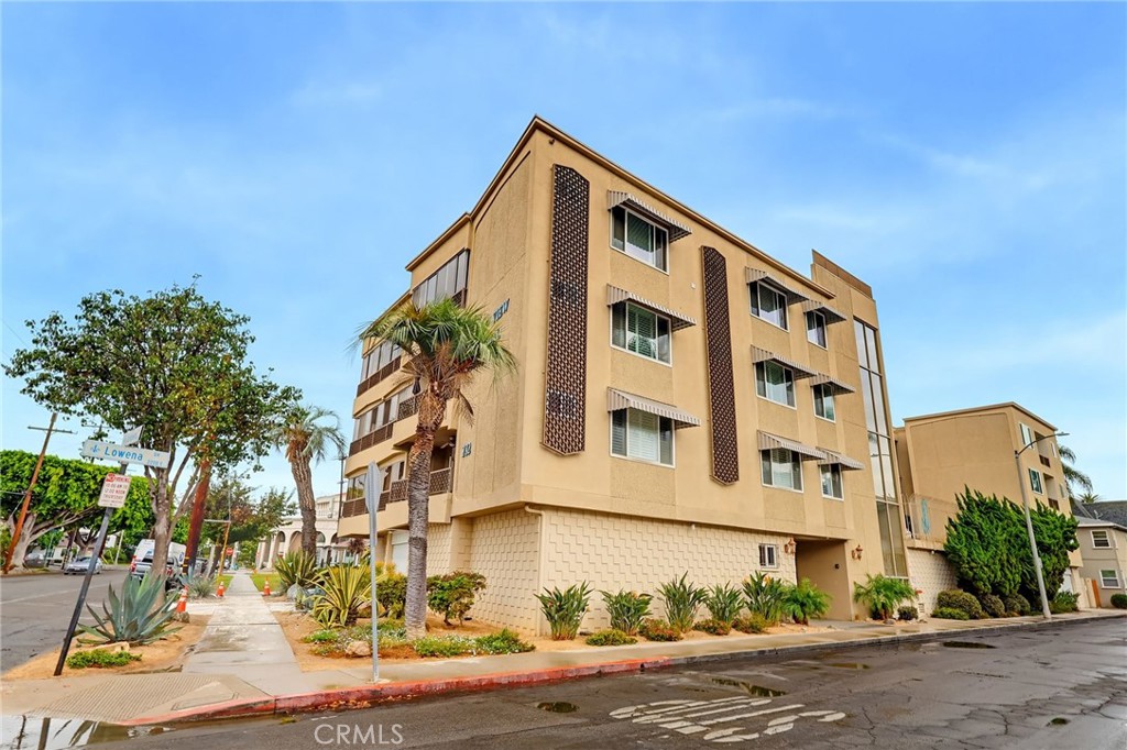 232 Junipero Unit D3 — photo