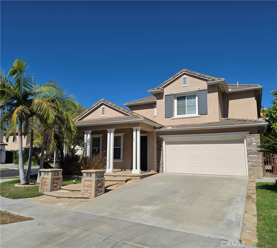 629 Oak Tree Street — photo