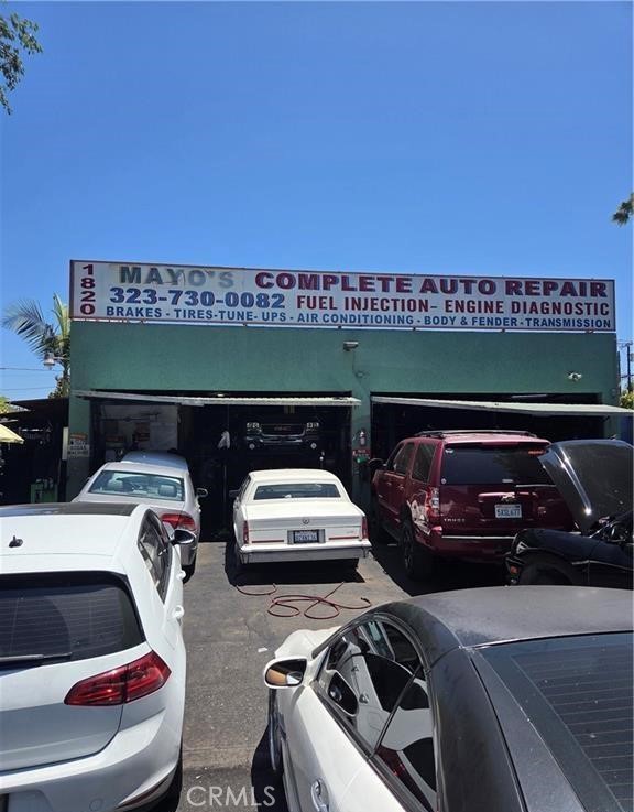 1820 W Adams — photo