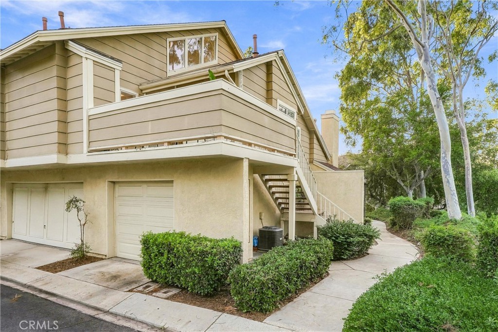 21143 River Glen — photo