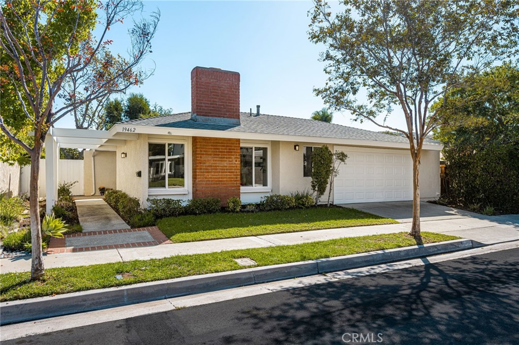 19462 Sierra Chula — photo