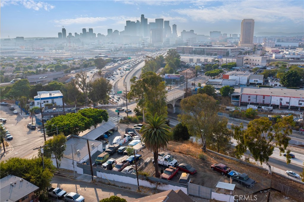 1203 E Cesar E Chavez — photo