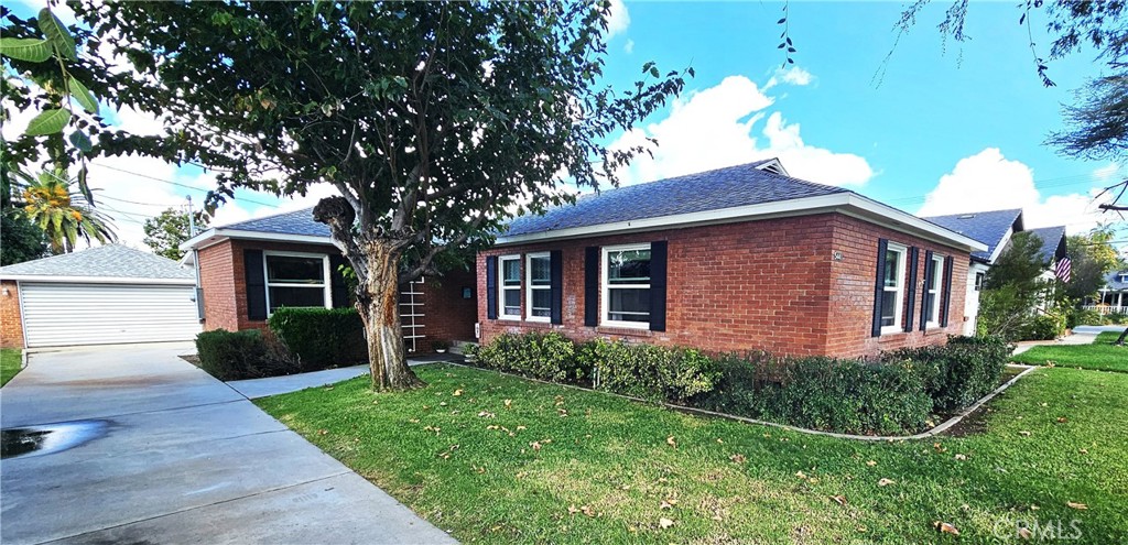 5441 Alden Road — photo