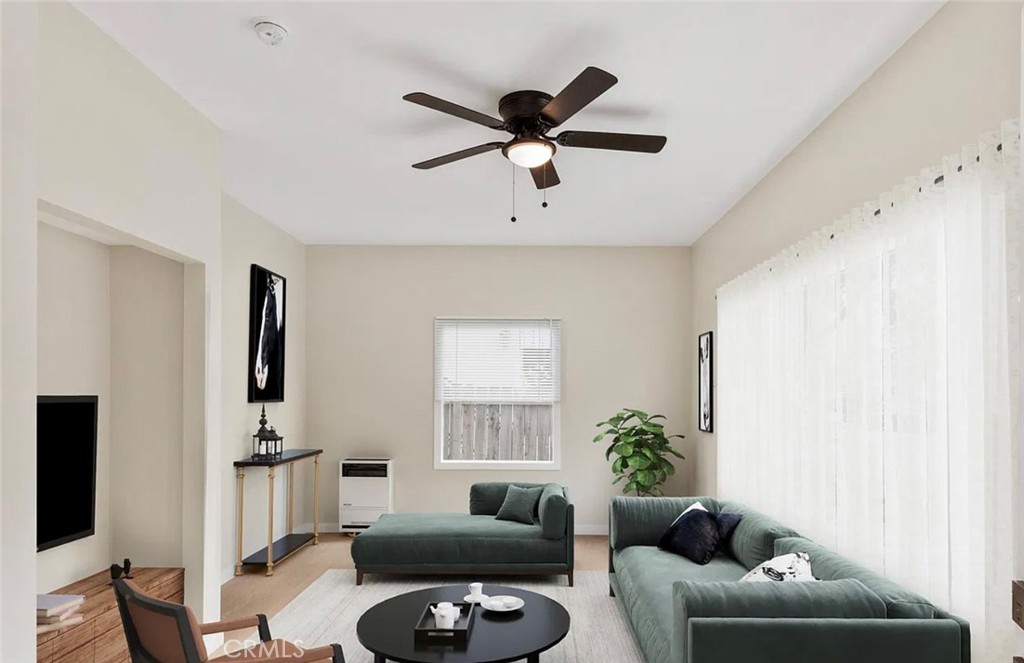 1220 E 1st Unit 1 — photo