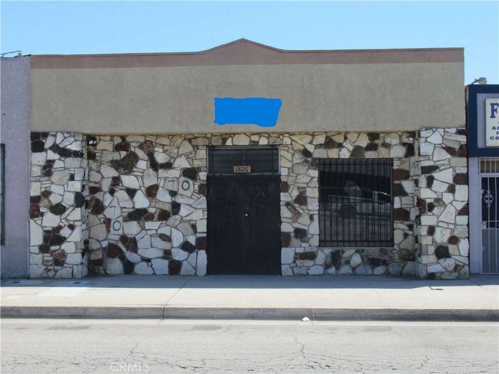 1826 E Compton — photo