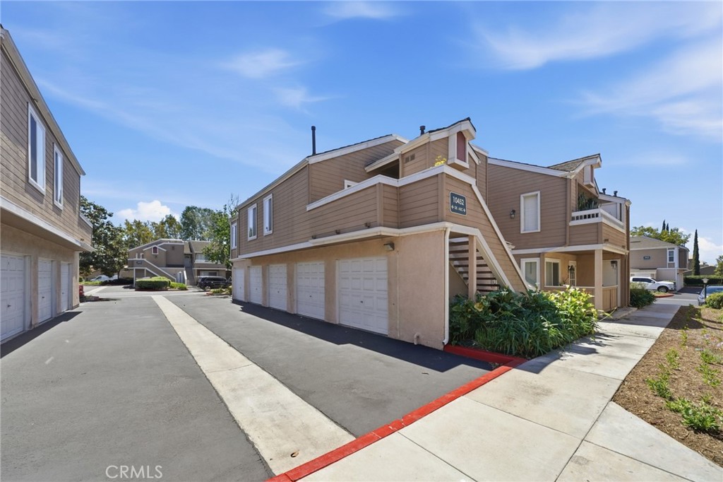 10452 W Briar Oaks — photo