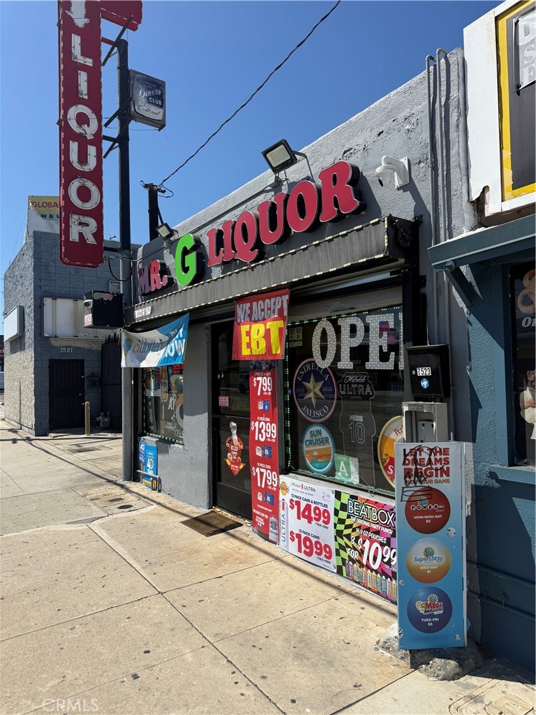 7523 7525 E Slauson Avenue — photo